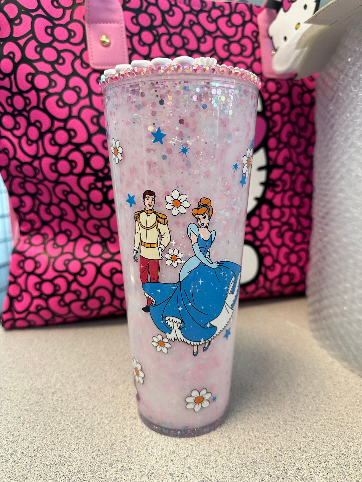 24 oz Snowglobe Tumbler(no drip)